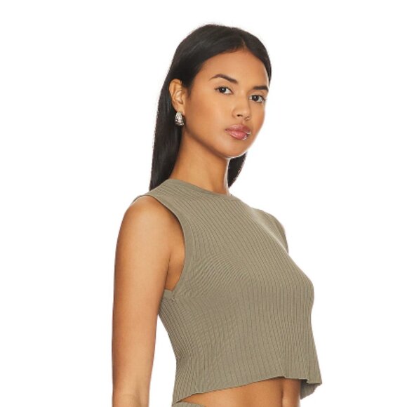 L'Academie Idola Rib Top - Picture 1 of 10